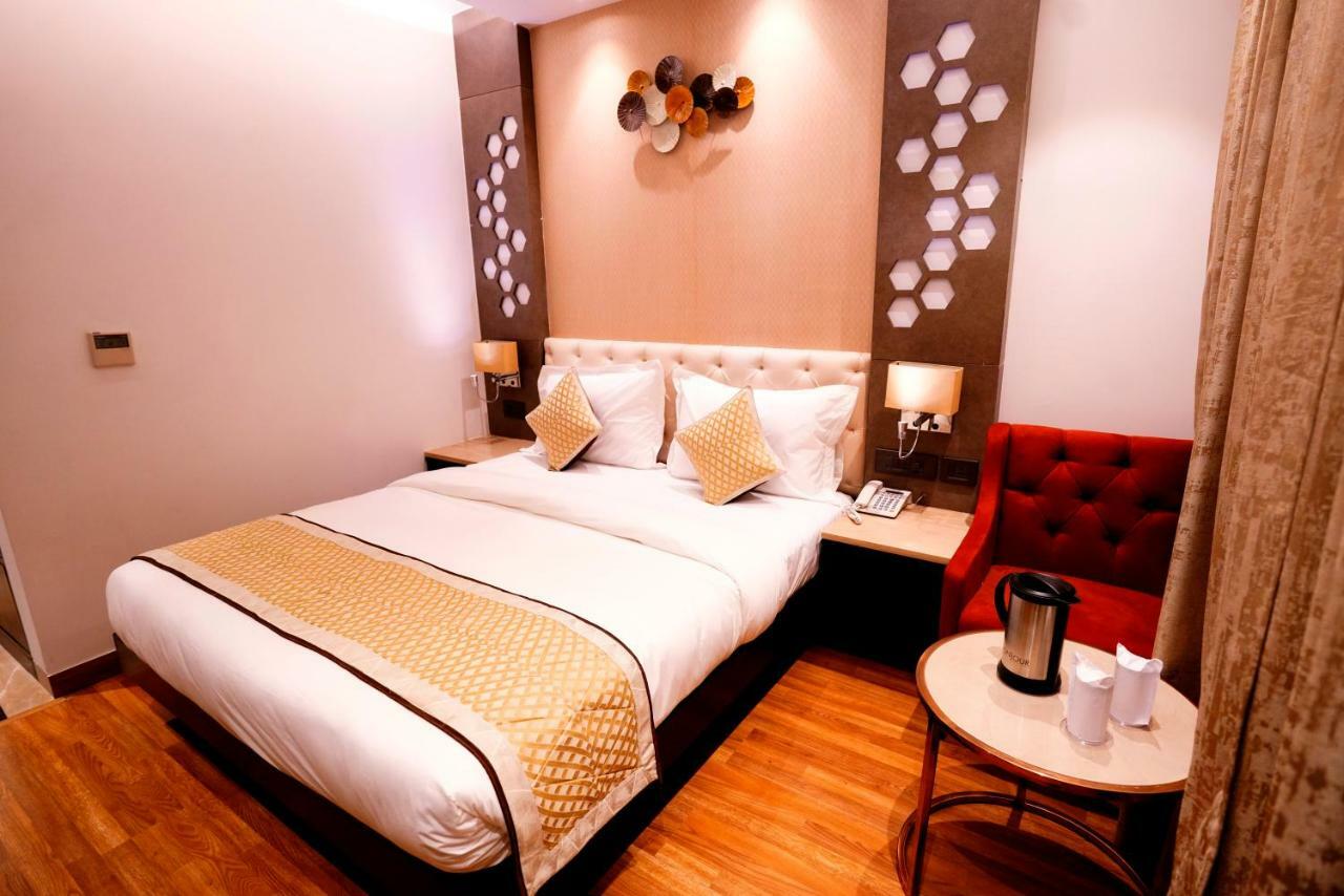 Hotel City Pride With Free Airport Pickup New Delhi Exterior photo